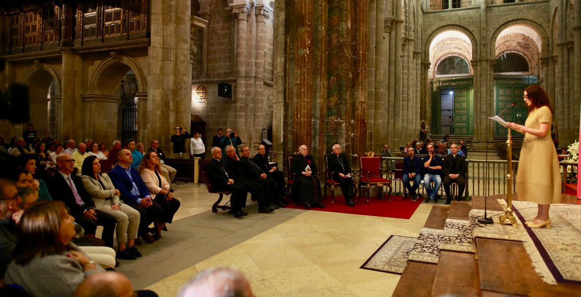 Luz Casal pronuncia pregón del Domund 2017 catedral de Santiago de Compostela 11 octubre 2017