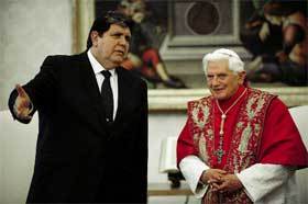 El Papa con el presidente de Peru, Alan Garcia