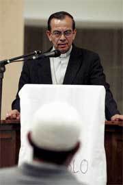 Gregorio Rosa Chávez, obispo auxiliar de San Salvador