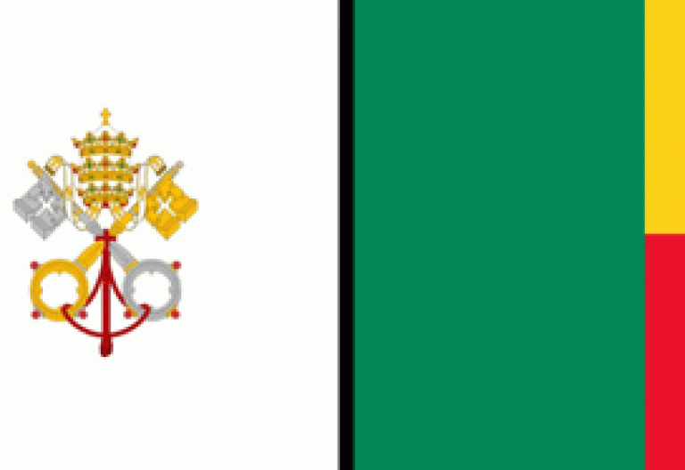 bandera del vaticano y de benin