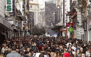 calle Preciados Madrid Navidad consumismo