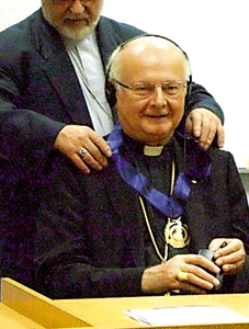 Robert Zollitsch presidente obispos Alemania - Medalla episcopado Perú