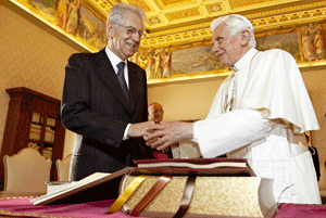 Mario Monti con Benedicto XVI