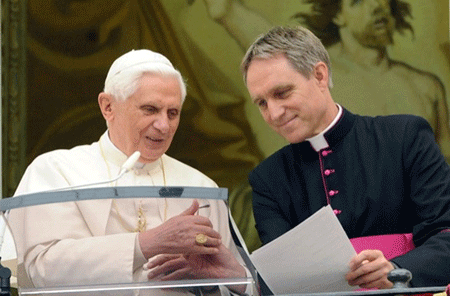 Georg Ganswein con Benedicto XVI