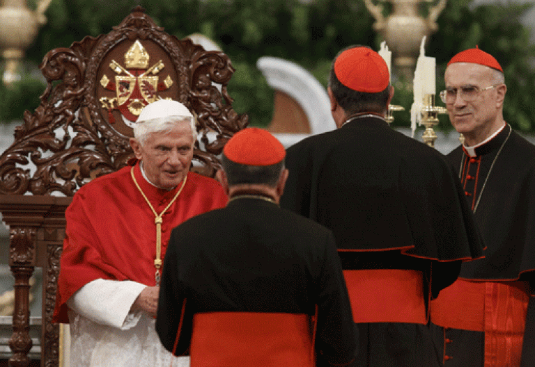 Benedicto XVI en México celebra vísperas con los obispos
