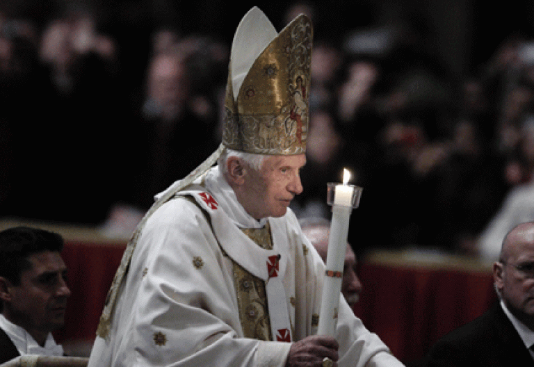 Benedicto XVI en la Vigilia Pascual Vaticano 2012