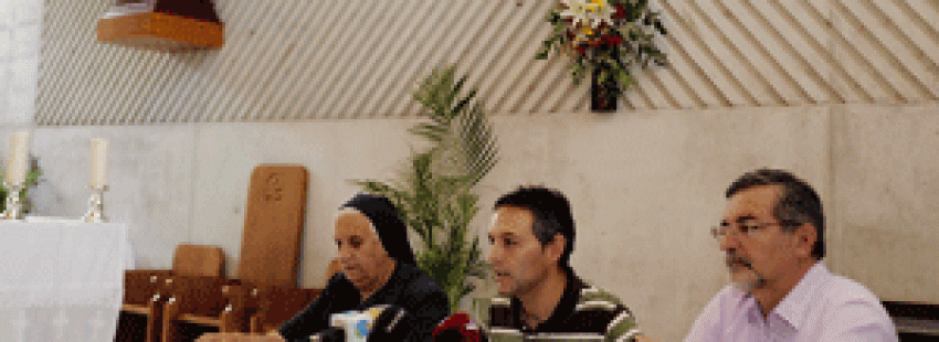 sacerdotes y religiosos de Murcia presentan el manifiesto contra los desahucios