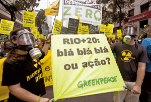 protesta de ecologías durante la Cumbre Río+20