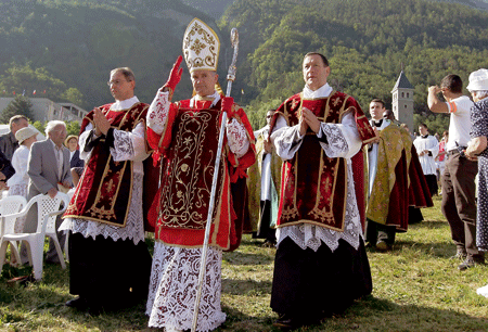 lefebvristas obispo Bernard Fellay superior Fraternidad Sacerdotal San Pío X
