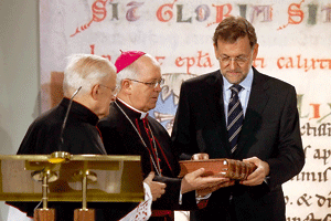 presidente Mariano Rajoy devuelve el Códice Calixtino al arzobispo Julián Barrio