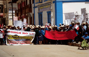 protesta de los indígenas contra el proyecto minero en Cajamarca