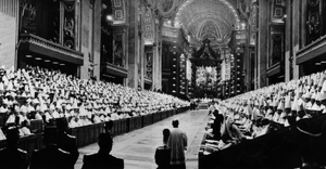 imagen en blanco y negro de la celebración del Concilio Vaticano II
