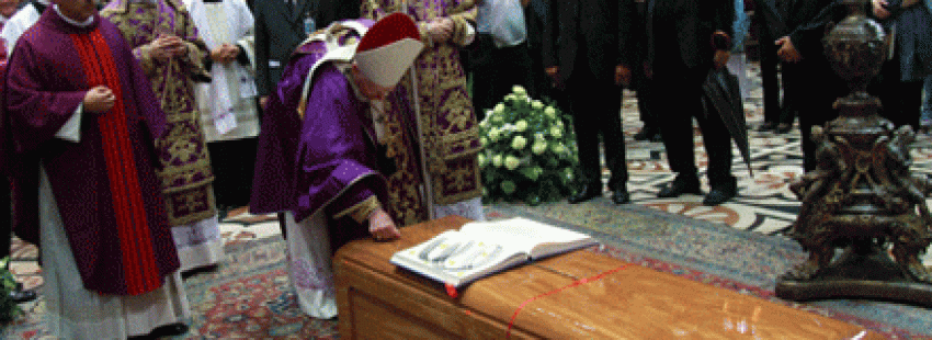 funera cardenal jesuita Carlo Maria Martini en MIlán