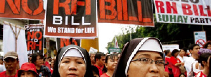religiosas en una manifestación contra la ley del divorcio en Filipinas