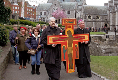 arzobispo de Dublín y líder anglicano encabeza procesión ecuménica en Irlanda