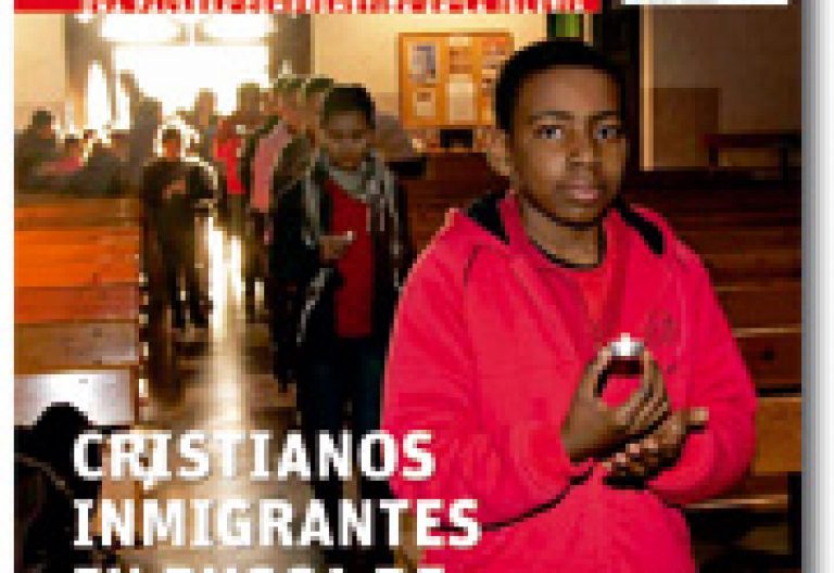 Vida Nueva portada Cristianos inmigrantes buscan comunidad enero 2013