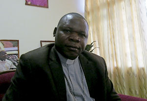 Dieudonne Nzapalainga obispo de Bangui República Centroafricana