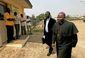 Dieudonne Nzapalainga obispo de Bangui República Centroafricana