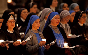 religiosas durante la celebración Jornada Mundial Vida Consagrada 2013 con el Papa