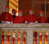 Sorpresa y alegría en España por la elección de Francisco cardenales asomados al balcón con el papa