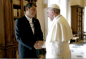 papa Francisco recibe a Rafael Correa presidente de Ecuador abril 2013