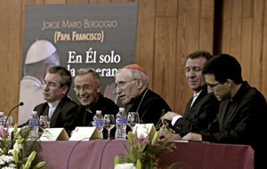 presentación en Madrid de dos libros sobre el papa Francisco
