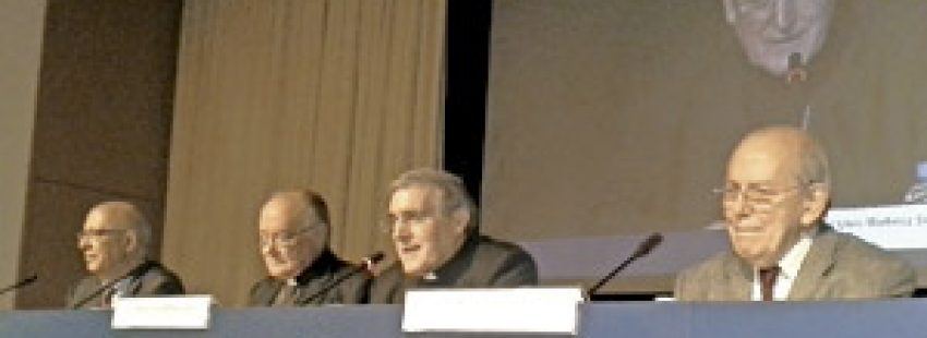 cardenal Lluís Martínez Sistach chara en Observatorio Blanquerna sobre Iglesia y crisis