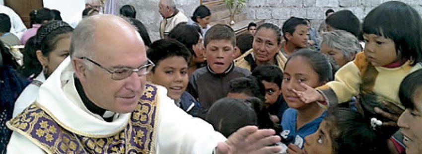 Julio Parrilla, obispo de Riobamba, Ecuador