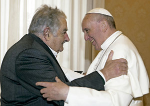 papa Francisco recibe en audiencia a José Mujica presidente de Uruguay junio 2013