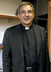 Lucio Ángel Vallejo, secretario de la nueva comisión para reformar la estructura económica-administrativa de la Santa Sede