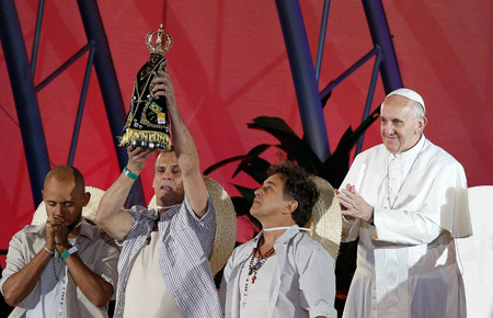 fiesta de acogida de los jóvenes playa de Copacabana JMJ Río 2013