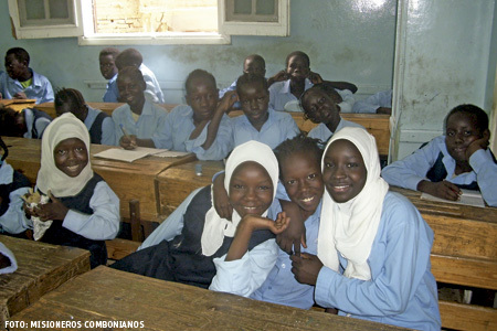 escuela de los religiosos combonianos en El Cairo para niños sudaneses