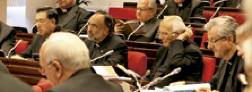 obispos españoles reunidos en Asamblea Plenaria