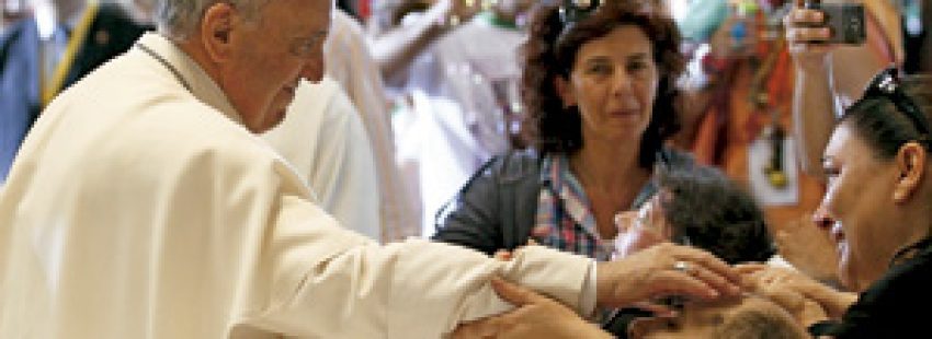 papa Francisco con enfermos en Cagliari 22 septiembre 2013