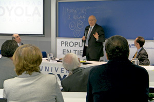 Stefano Zamagni en el simposio en la Universidad Loyola Andalucía sobre Simposio de Pensamiento Social Cristiano organizado por UNIJES noviembre 2013