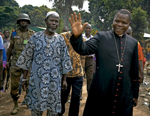 arzobispo de Bangui e imán trabajan por la paz en República Centroafricana