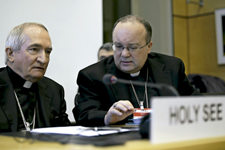 arzobispos Silvano Tomasi y Charles Scicluna delegación vaticana ante el comité sobre la Convención de los Derechos de la Infancia de la ONU 16 enero 2014