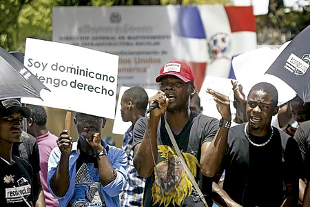 protesta en República Dominicana contra la sentencia para expulsar a 250.000 dominicanos