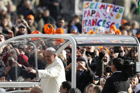 papa Francisco en la audiencia general del miércoles 15 enero 2014