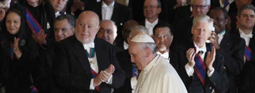 discurso del papa Francisco al Cuerpo Diplomático Sala Regina 13 enero 2014