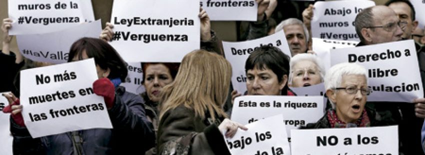 manifestación a favor de los inmigrantes víctimas y fallecidos en la frontera de Ceuta