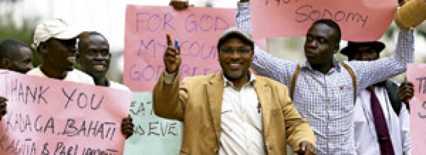 partidarios de la ley contra la homosexualidad en Uganda