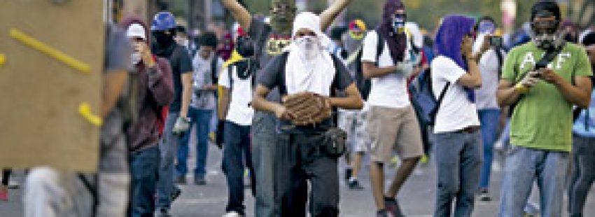 protestas de los estudiantes y los opositores en Venezuela