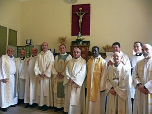 La Misión Católica Española en París cumple un siglo.