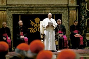 discurso del Papa Francisco a los cardenales sobre las 15 enfermedades eclesiales 22 diciembre 2014