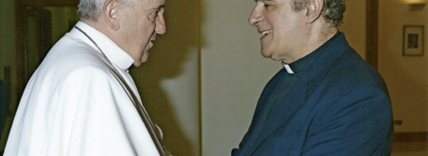 papa Francisco con Jorge Oesterheld, director de Vida Nueva Cono Sur