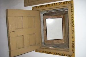 torno primitivo del primer convento fundado por Teresa de Jesús en Segovia