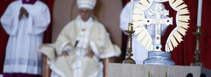 papa Francisco preside la misa de canonización de fray Junípero Serra en el santuario nacional de la Inmaculada Concepción Washington viaje Estados Unidos 23 septiembre 2015