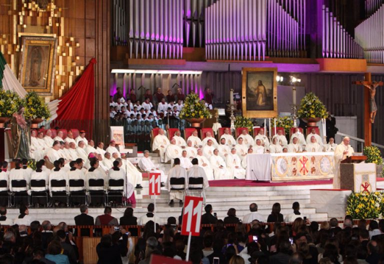 papa Francisco preside la misa en la Basílica de Guadalupe en Ciudad de México 13 febrero 2016