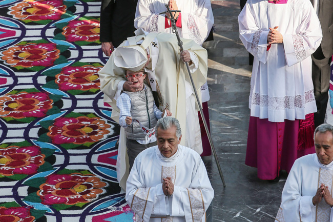 papa Francisco preside la misa en la Basílica de Guadalupe en Ciudad de México 13 febrero 2016